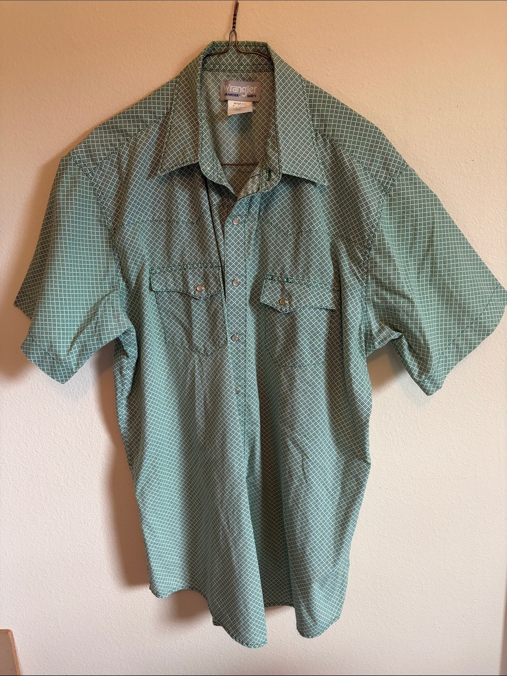 Wrangler Men's Short Sleeve Mint Green Geo Print Western Shirt